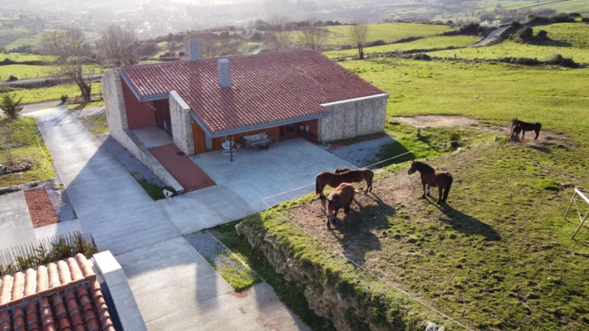 `Imagen 0 de Escapada con Mascota en Santillana del Mar