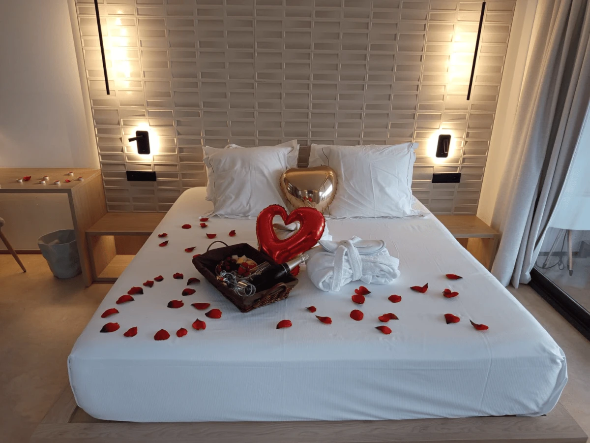 `Imagen 0 de ESCAPADA ROMÁNTICA