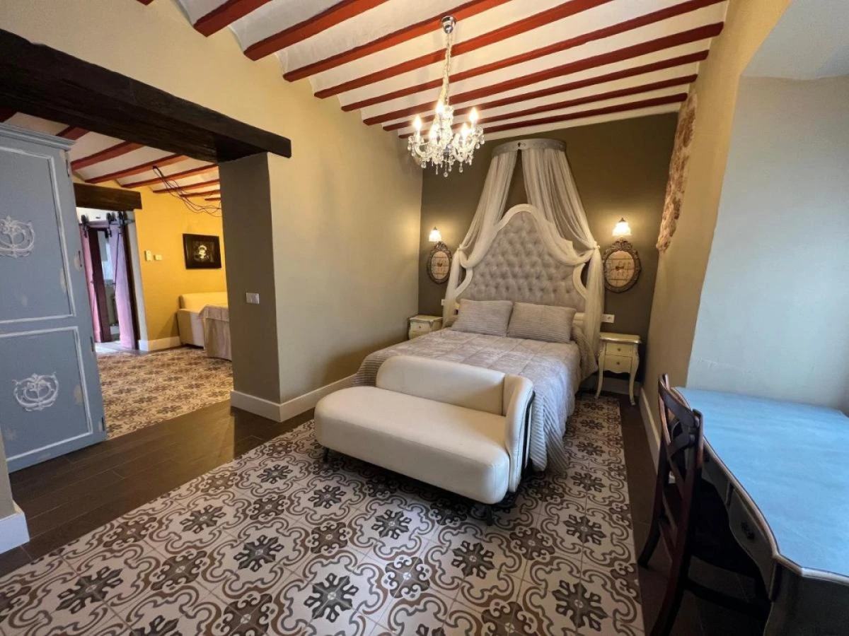 `Imagen 0 de Escapada con Ambiente Romántico