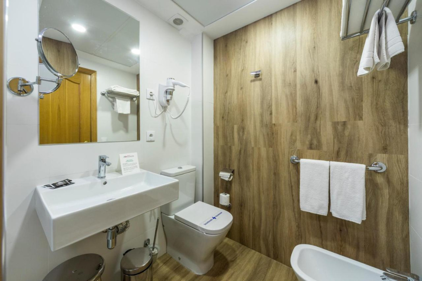 Imagen 12 de Hotel Rosaleda del Mijares