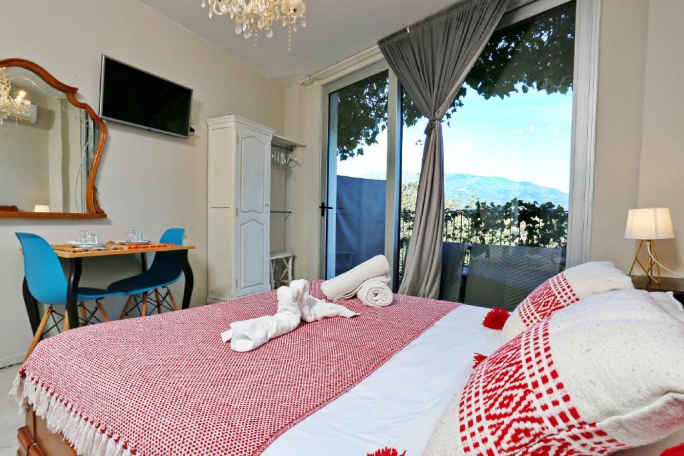 Imagen 8 de Les Suites