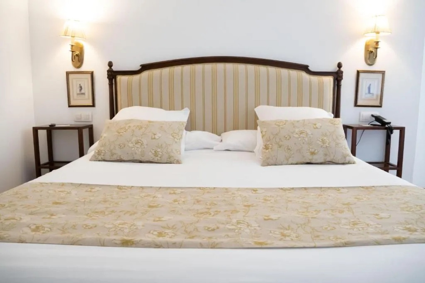Imagen de la habitación HABITACIÓN STANDARD CON CAMA EXTRAGRANDE