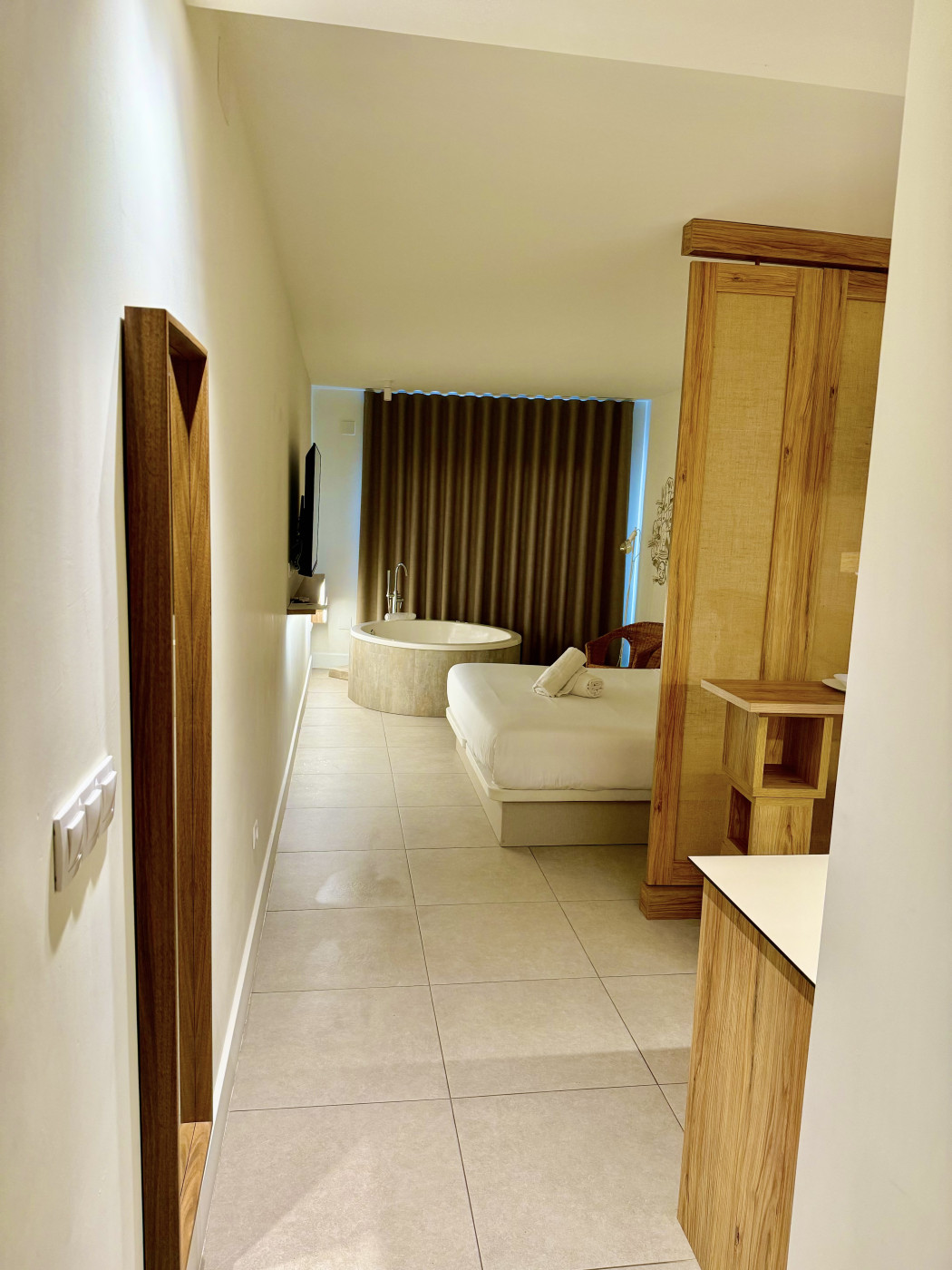 Imagen de la habitación Doble Estándar con Jacuzzi.