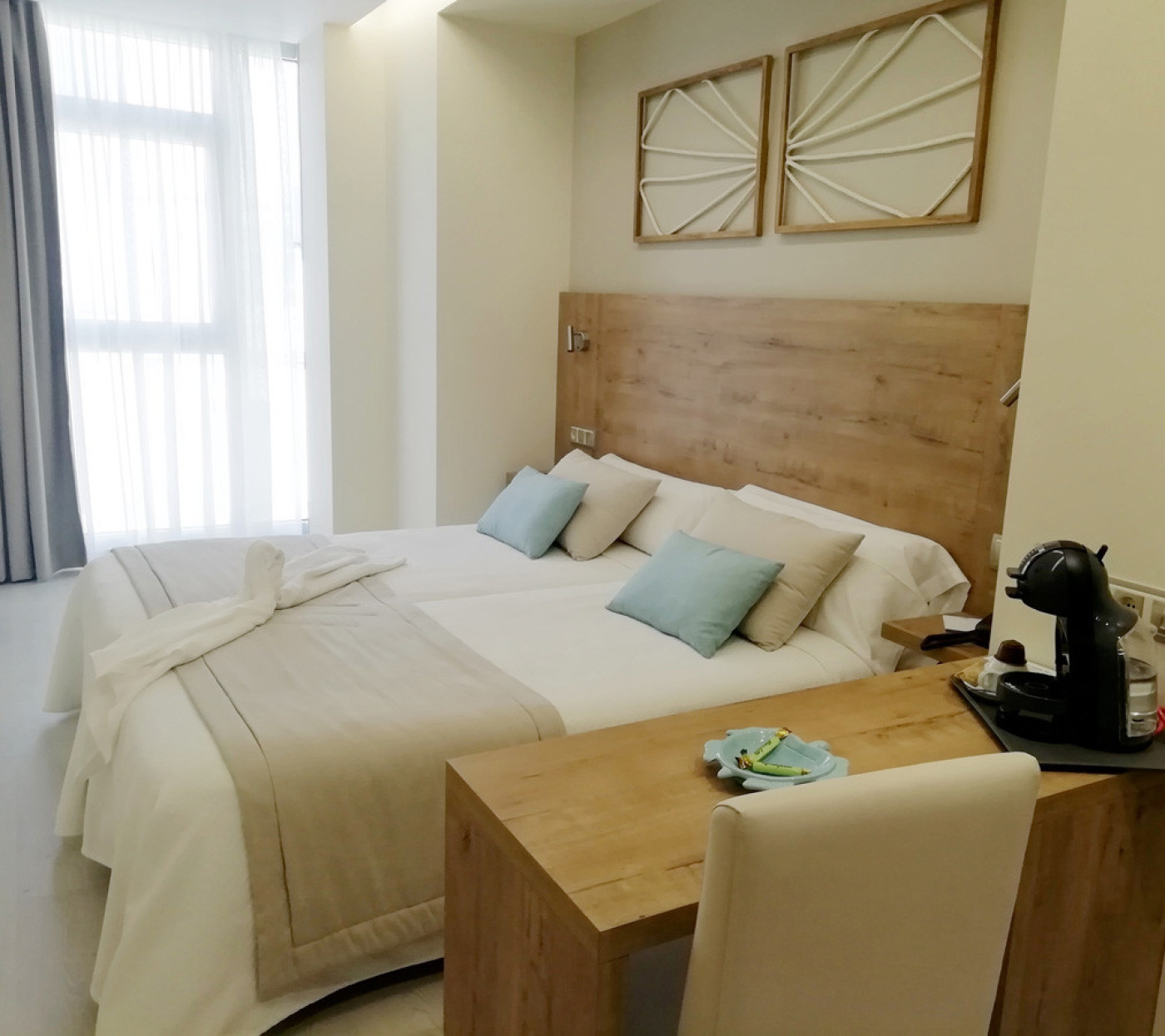 Imagen de la habitación Habitación Doble Estándar con vistas a la montaña – 2 camas