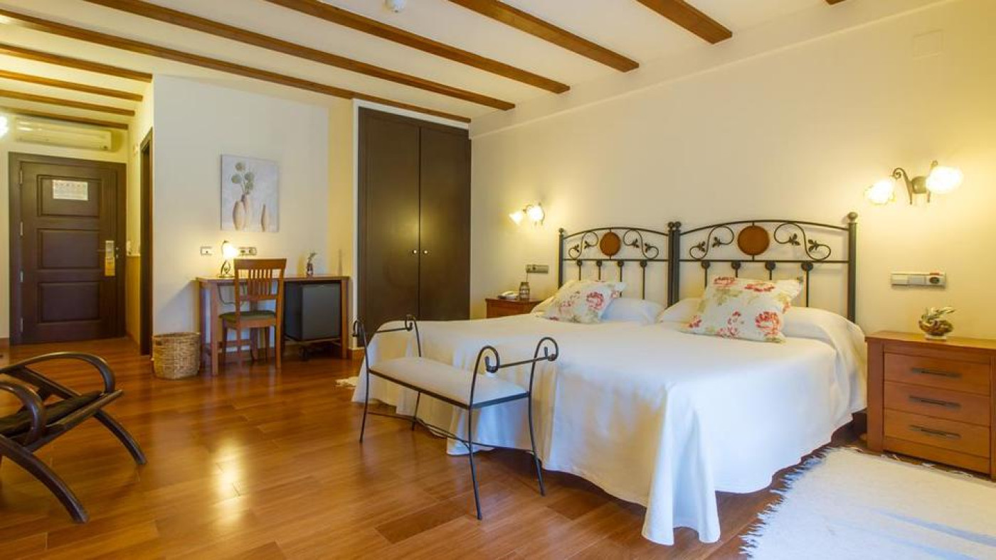 Imagen de la habitación Doble de dos camas con balcón