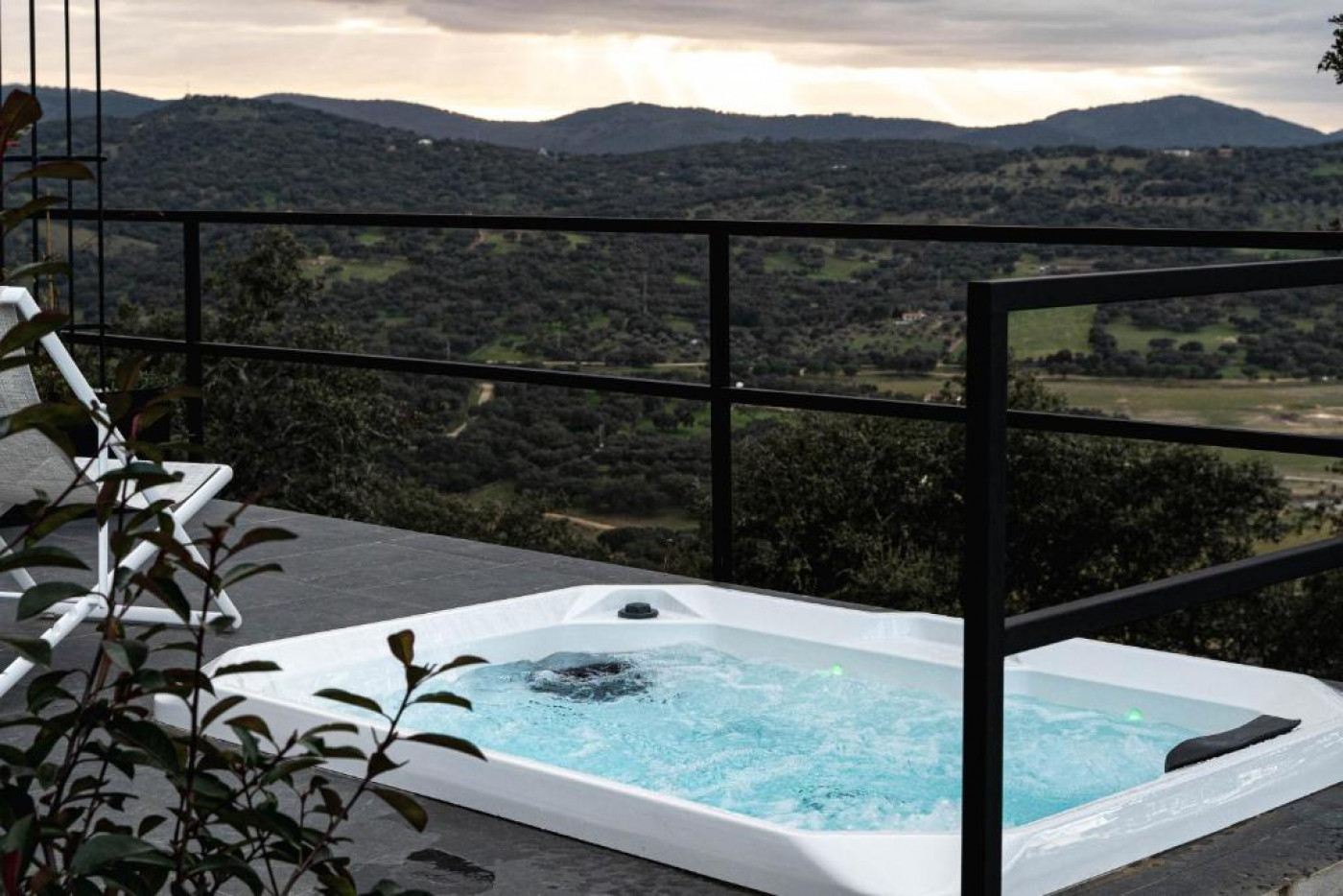 Imagen de la habitación SUITE JUNIOR CON JACUZZI 1