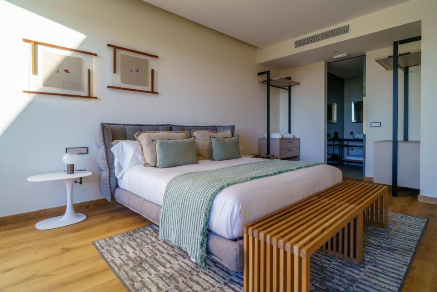 Imagen de la habitación SUITE JUNIOR CON JACUZZI 2