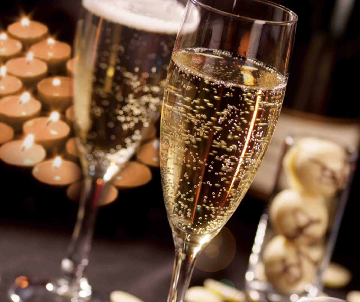 Imagen de Botella de cava y bombones